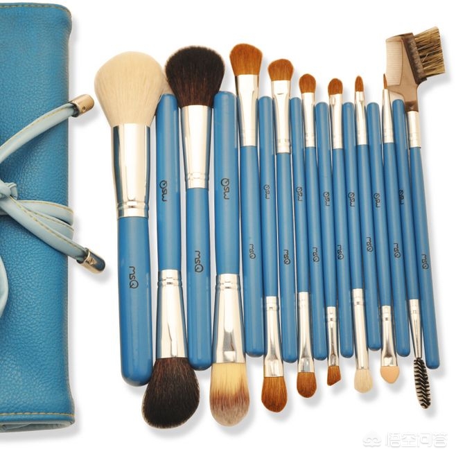 基础的化妆刷使用方法,化妆新手需要买哪些化妆刷