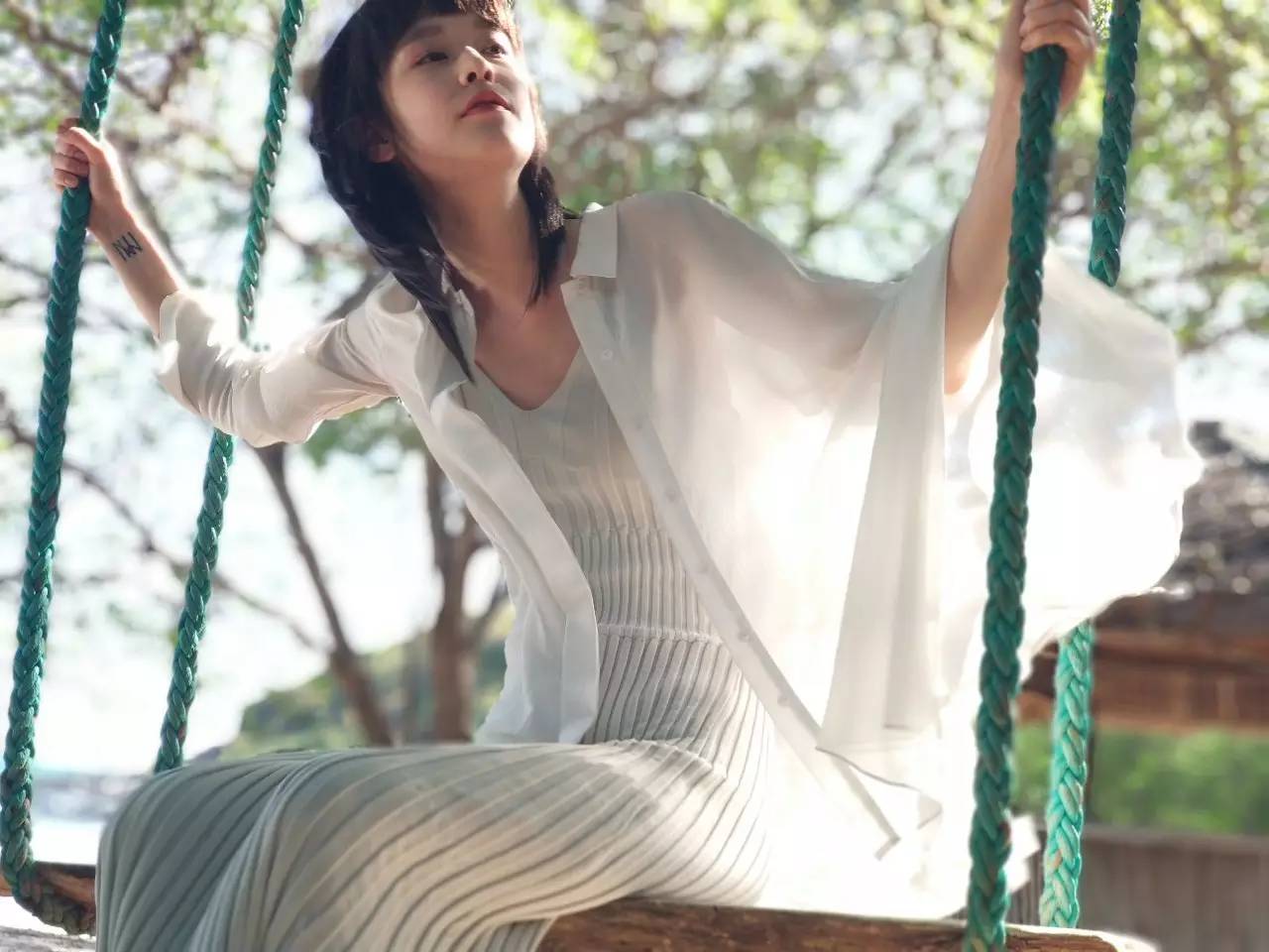 咱偶像不是在戴表他是戴个豪宅！意不意外，惊不惊喜？！