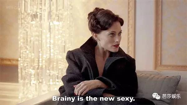 Gigi过生日，Cara剃光头，Topshop的丑裤子再升级「芭九不离时髦」