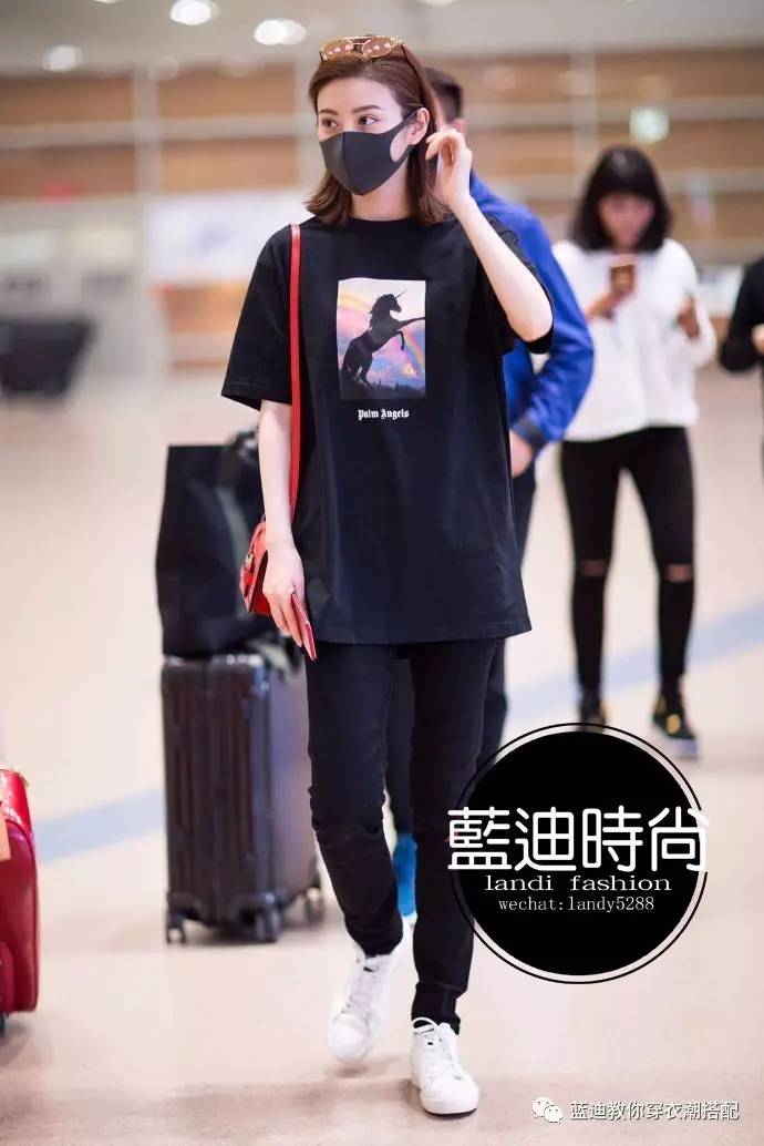 李宇春皮衣怎么搭配裤子,李宇春杨幂的花絮