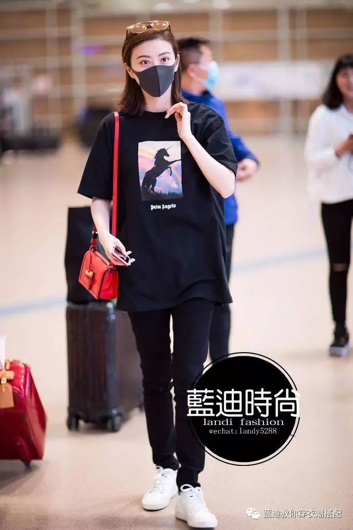 李宇春皮衣怎么搭配裤子,李宇春杨幂的花絮