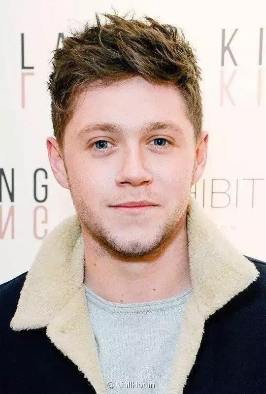 你以为Naill奶儿还是1D那个时期的正太吗？他已经变了！