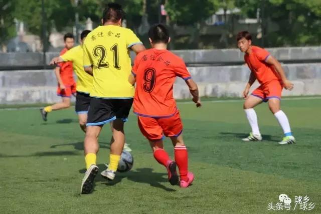 两城镇足球比赛,乡镇足球赛事视频