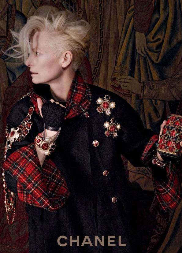 香奈儿4000块钱一双的水晶凉鞋,香奈儿塑料凉鞋