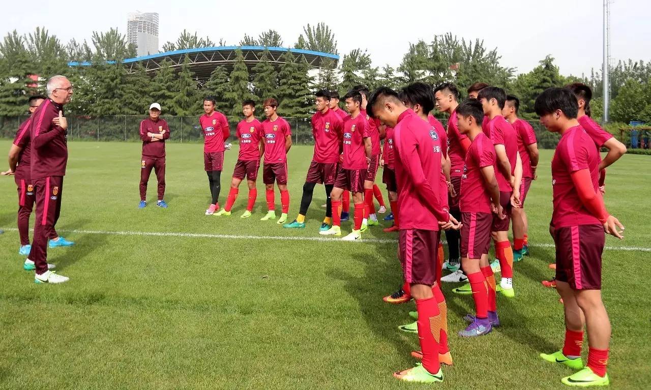 男足u20意大利,中国男子足球队u18集训
