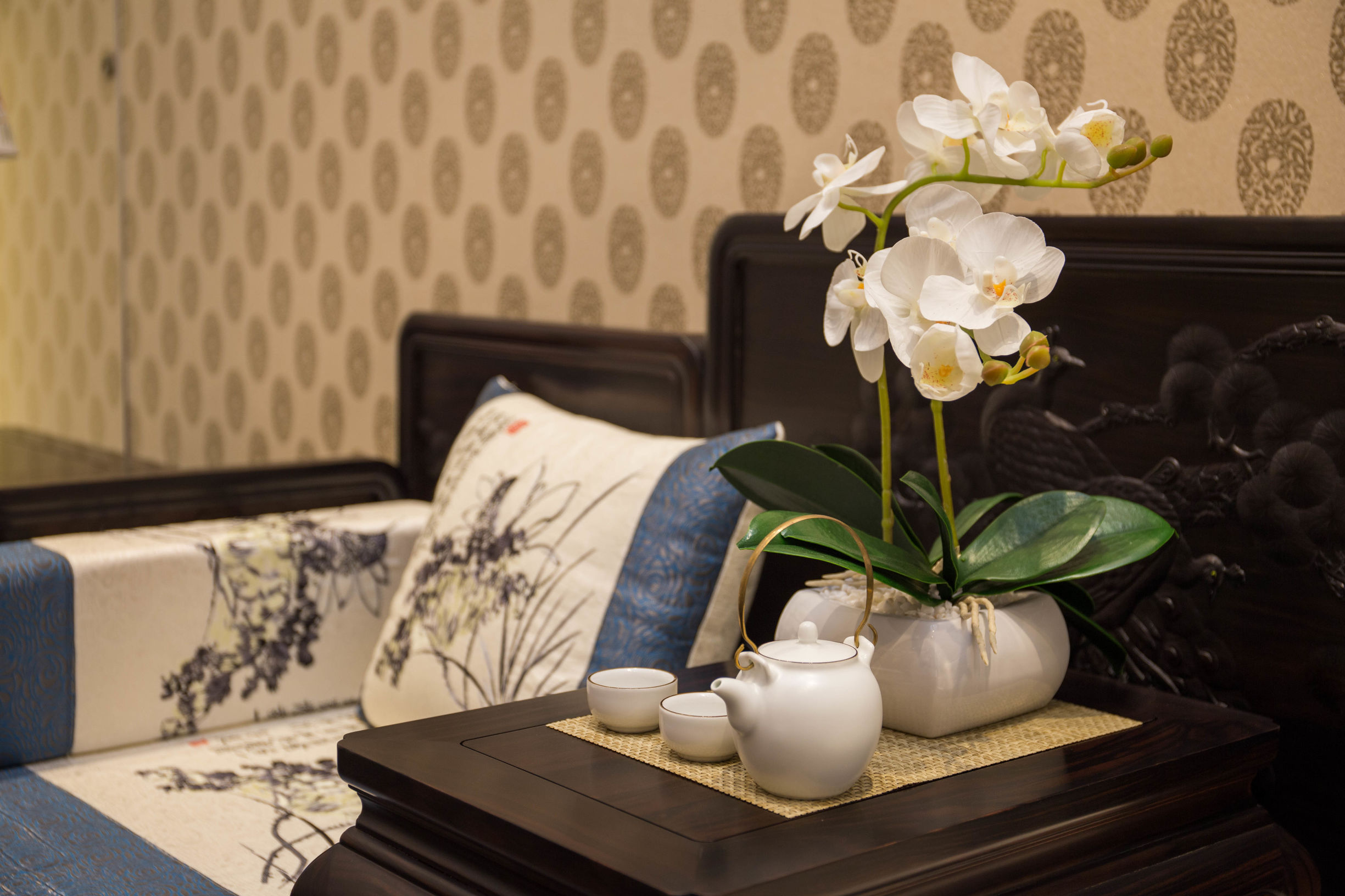 红木沙发经典檀雕图案,木韵乌金木沙发