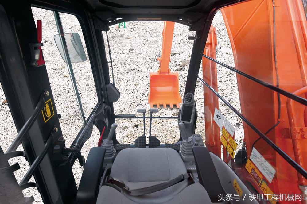 开了十多年挖掘机还是挖不平,日立挖掘机有多厉害