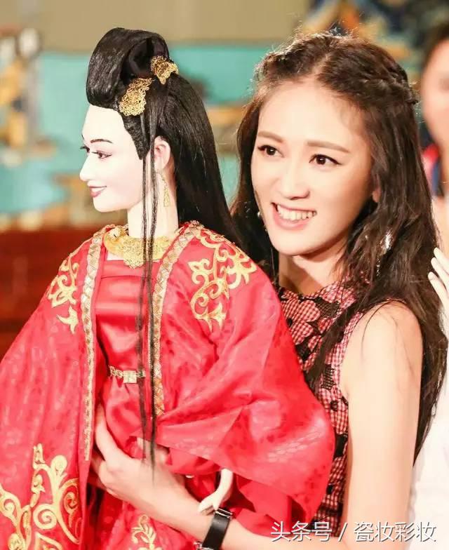 刘海剪残了多久能长回来,如何把剪毁的刘海拯救回来