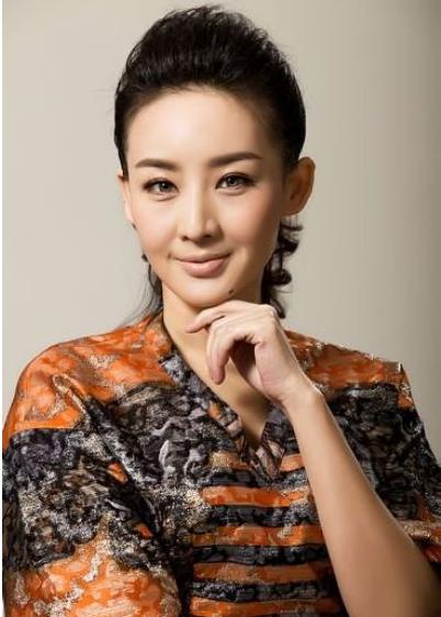 买红妹与孙楠相识1天被求婚,离婚差点自杀,46岁复出近照曝光