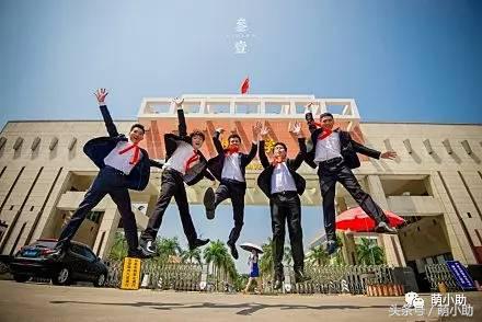 毕业照创意拍摄全攻略人少,创意航拍小学生毕业照