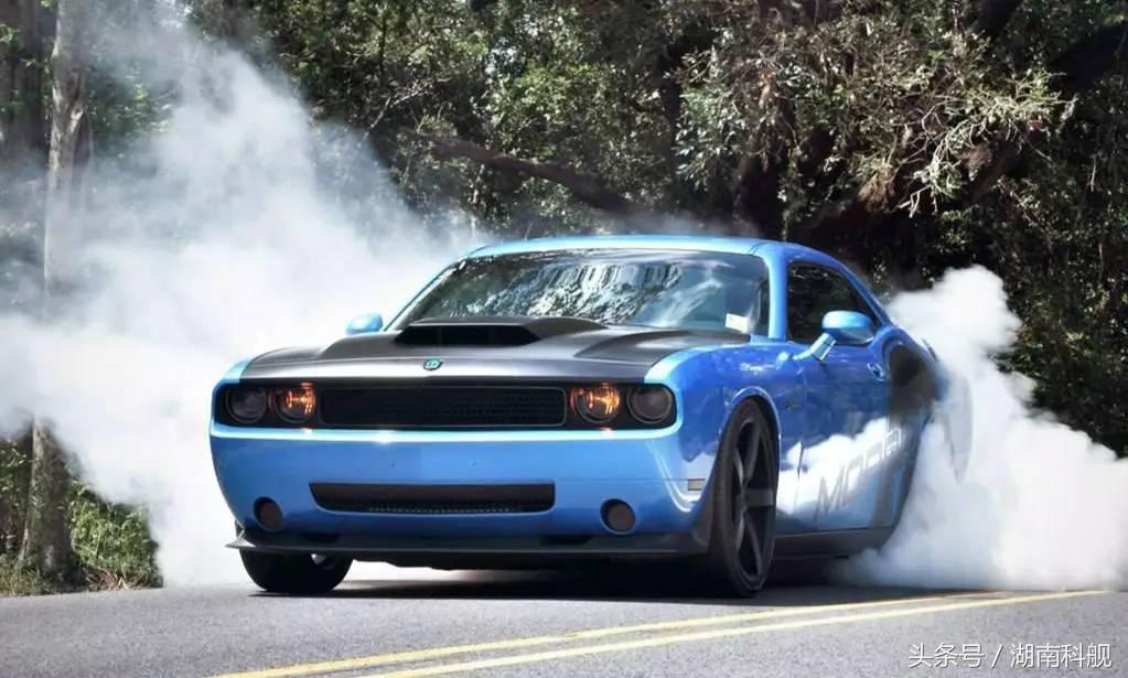 汽车发动机扭矩是什么意思啊,汽车的轴距和扭矩是什么意思