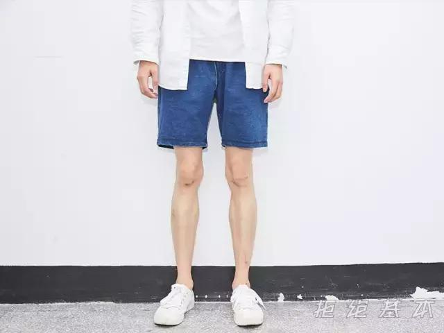 男生夏天不爱穿短裤是什么心理,穿条纹内裤的男生心理