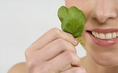 左眼皮跳腿抽筋,小腿抽筋眼皮跳怎么回事