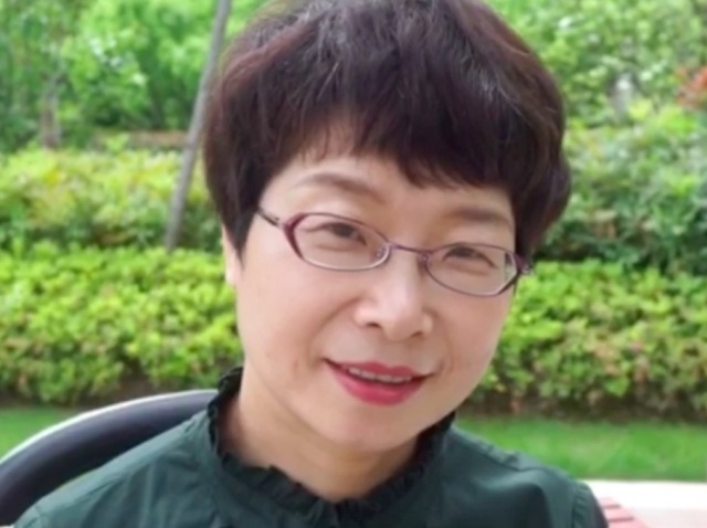 送给妈妈的礼物口红,适合母亲节送的礼物口红