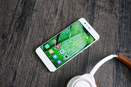 刷新国产旗舰新高度华为P10评测