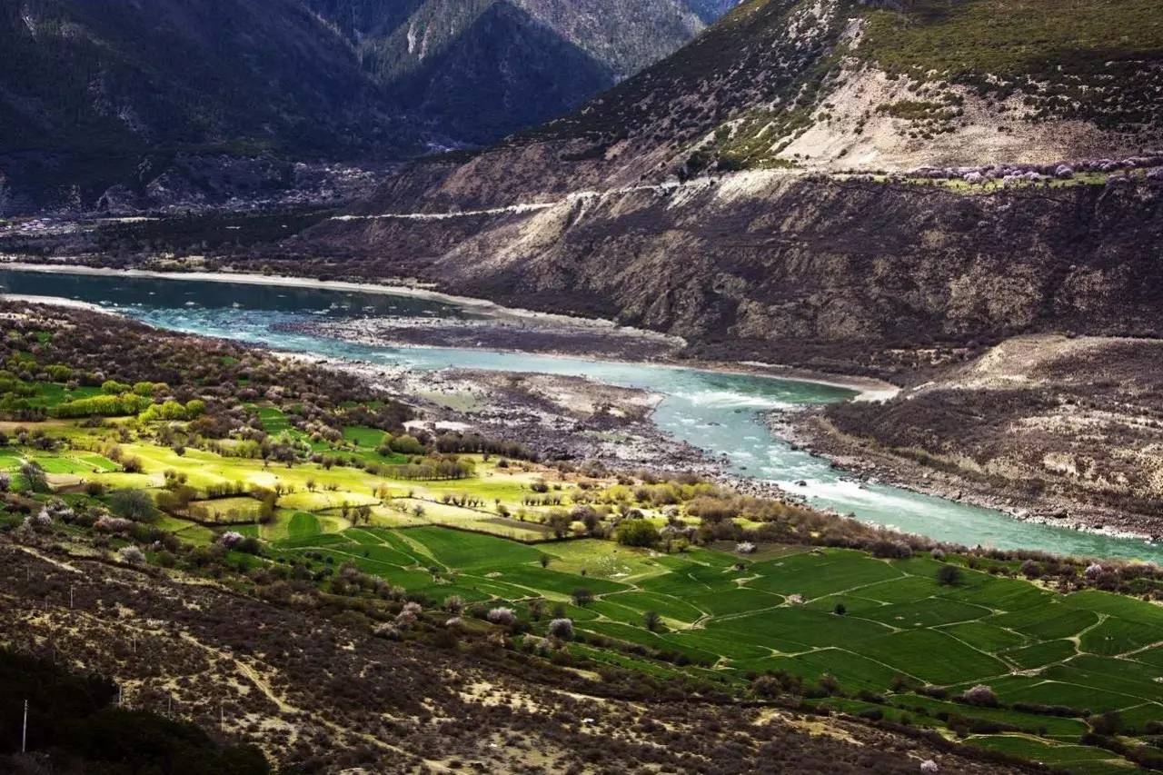 拉林高速与318国道区别,318最美拉林高速