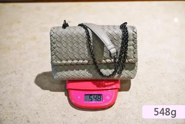 揭秘45款名牌包包重量的对比,什么样包包重量才是你喜欢的呢?