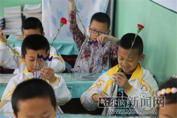 新一孩子,新的一年家庭幸福孩子健康成长