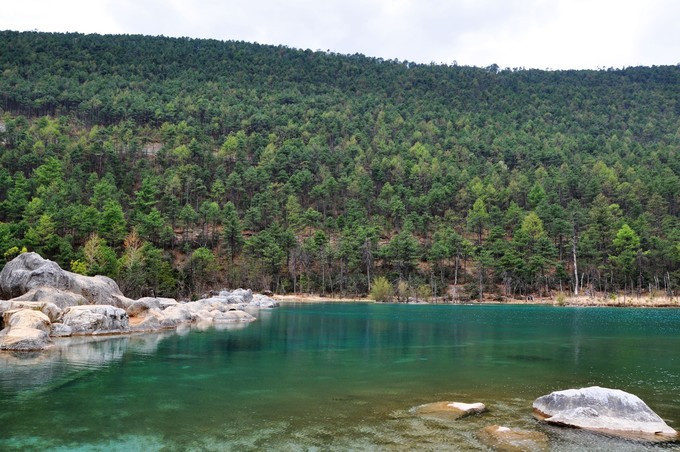 玉龙雪山纳西人心中的神山,玉龙雪山是当地纳西族的神山