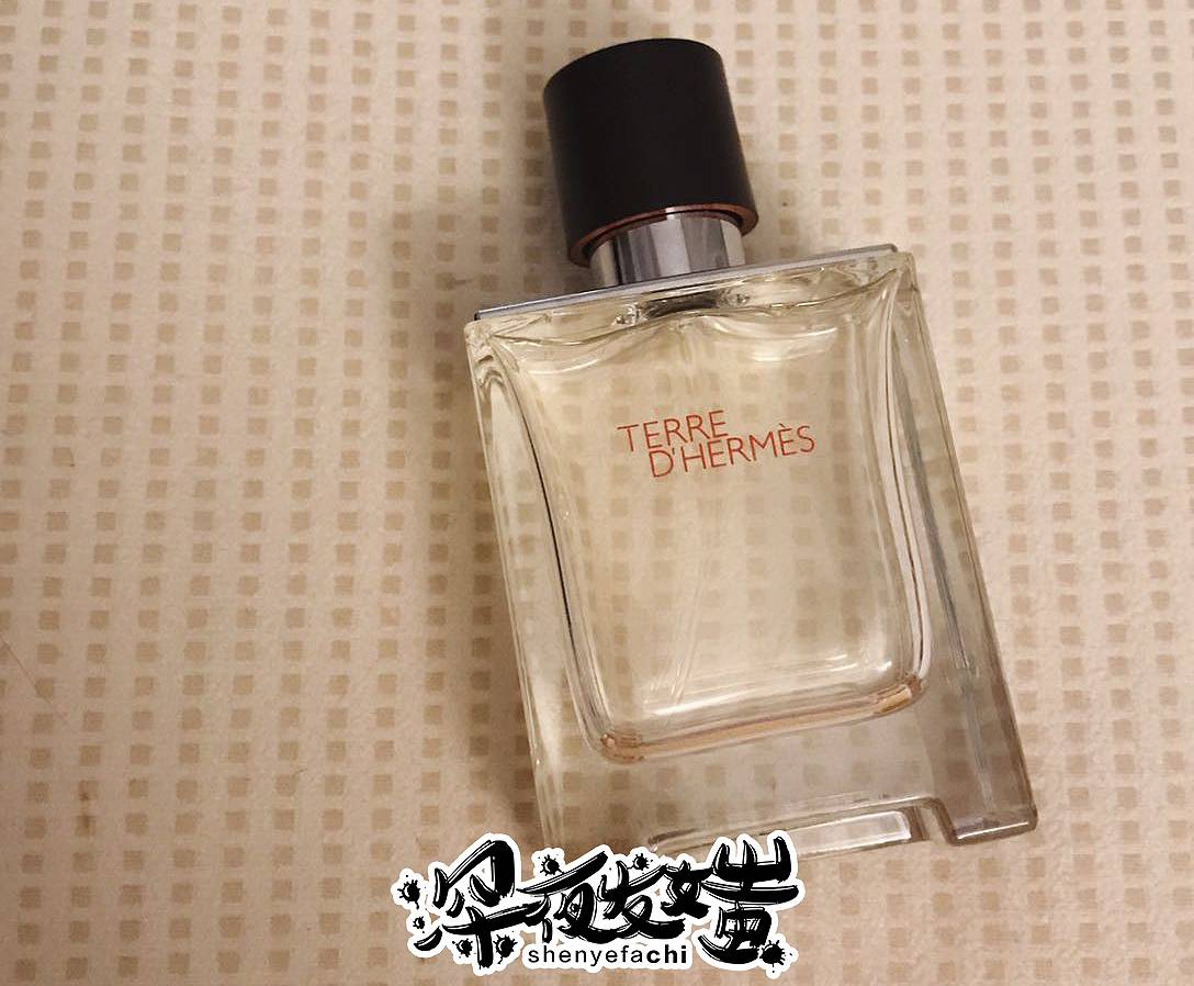 为什么买的香水味道一样的,大家买香水都是买大牌吗