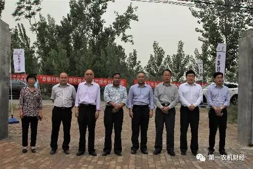 华德打捆机新款双轴,华德最新打捆机