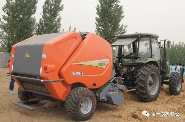 华德打捆机新款双轴,华德最新打捆机