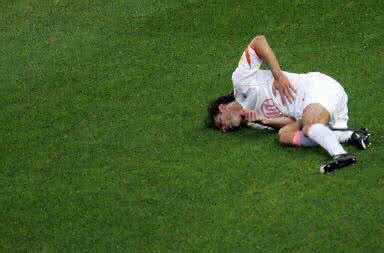 小禁区之王范尼斯特鲁伊fifa,为什么小禁区之王是范尼斯特鲁伊