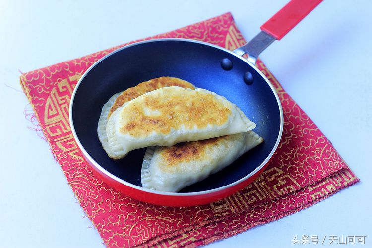 剩饺子馅的十种吃法,剩饺子馅的多种吃法