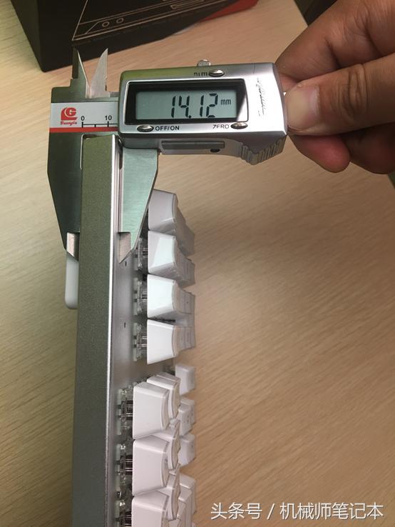 机械键盘白光版测评,cherry机械键盘推荐