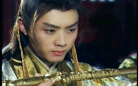 正是由于他的大力支持，寿王李瑁才错失太子之位，老婆被抢走