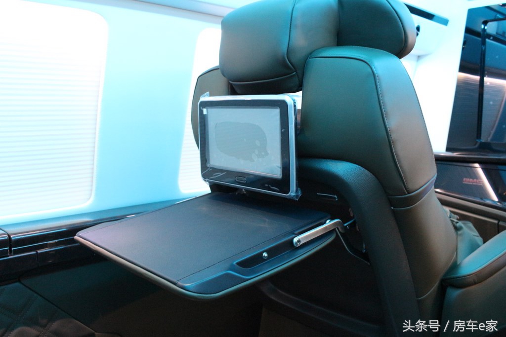 奔驰埃尔法商务车改装房车,gmc和埃尔法房车