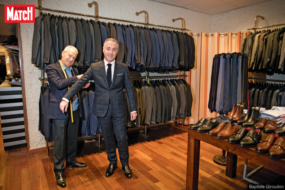 法国总统西装3千元第一夫人借LV套装穿，法国史上最省总统夫妻