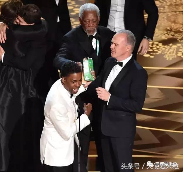 摩根弗里曼获得奥斯卡哪年,摩根弗里曼得过几次奥斯卡