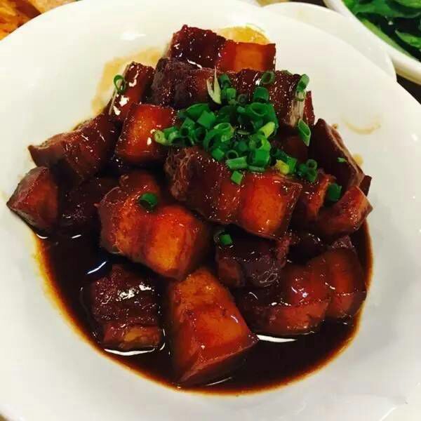 宁波南塘老街介绍,穿越百年的街市