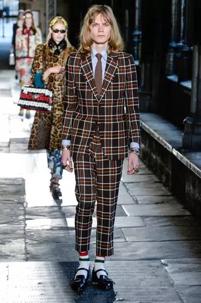 2017蛇与骨的华丽融合!古驰又承包了我下半年的钱包了!