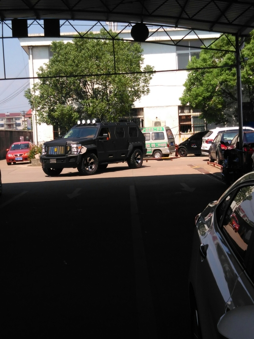 太有钱了！浙江二手车从业者带你看看正在准备过户的二手豪车们