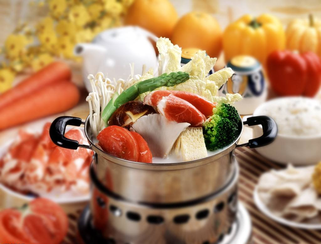 卖一份19元自助小火锅能挣几块钱,人均消费30元小火锅