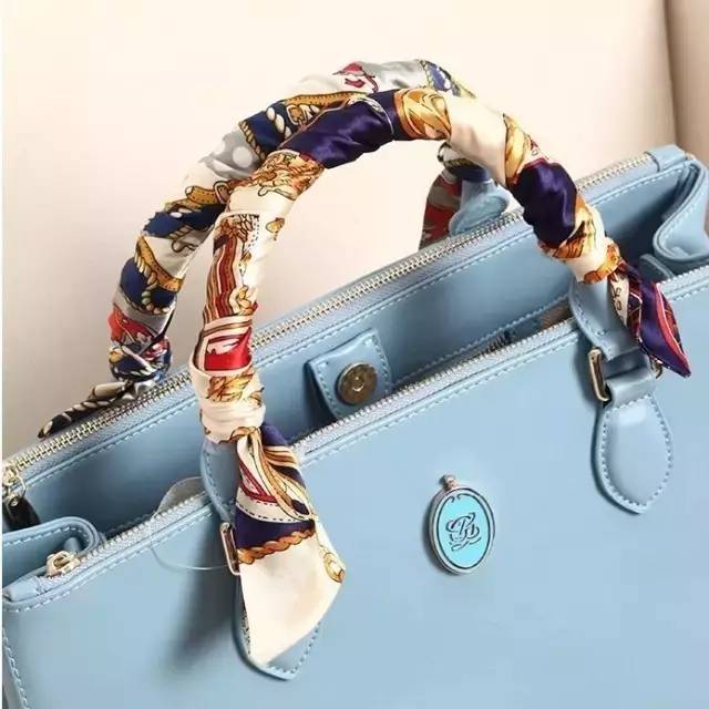 丝巾如何修复包带,包包带坏了如何用丝巾修复