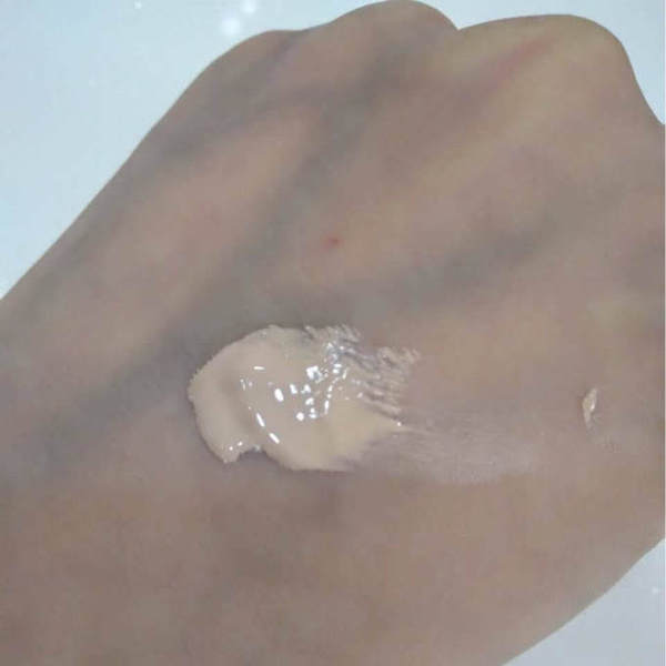 lauramercier无瑕光泽粉底色号,任何肤质都适合的粉霜