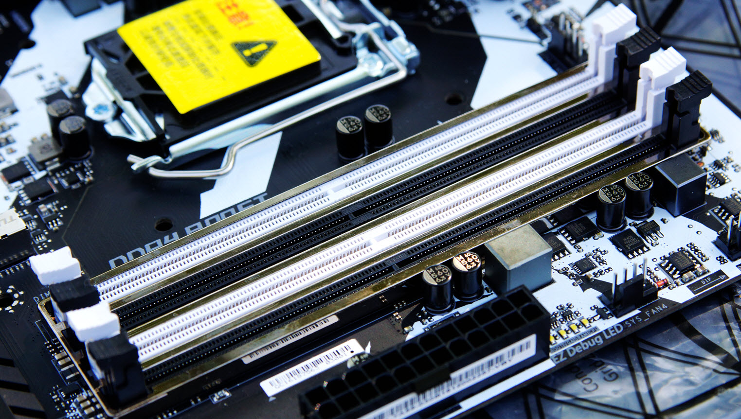 如何配置一台性价比高的游戏主机,电脑主机7000到8000