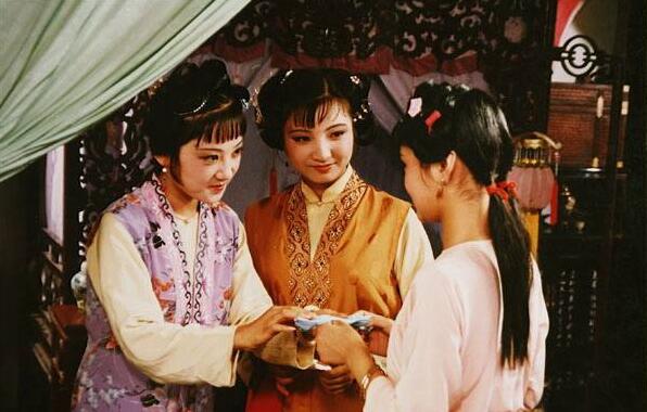 贾宝玉对四个丫头的感情,贾宝玉深受女孩欢迎的原因