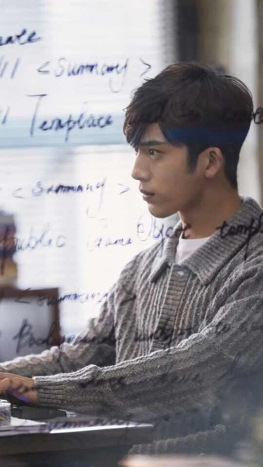 你最看好哪对小鲜肉情侣,各个小鲜肉有女朋友的样子