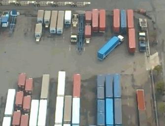 总有一瞬间感觉眼前的事发生过,总感觉要发生什么大事