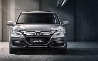 汽车镀铬装饰条用什么粘接牢固,汽车装饰条镀铬上的白点怎么处理