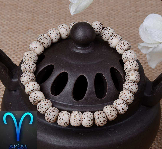 文玩中12生肖佩戴什么手串 (不同星座适合的文玩)