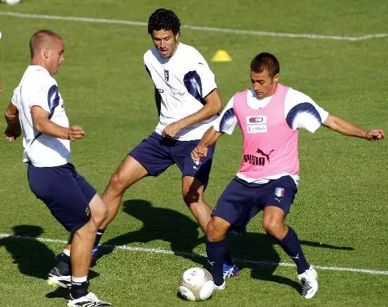 后卫应该学会的一些技巧,最全后卫基本功训练