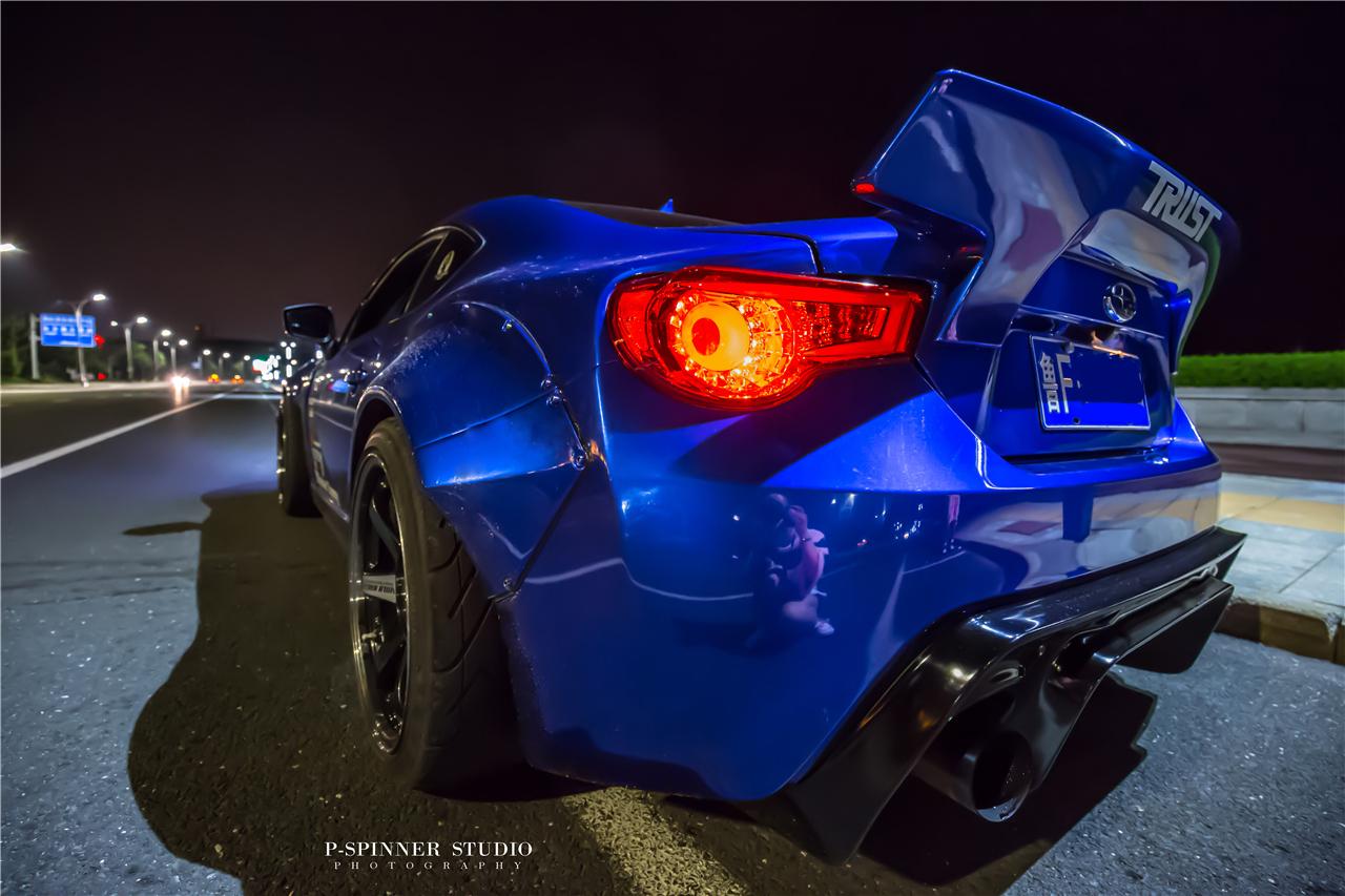 德州车主爆改日产350z,斯巴鲁brz改装成功案例