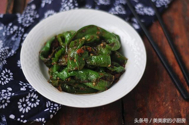 今天这道菜有点重口味,湖南妹子的最爱哦,你敢吃吗