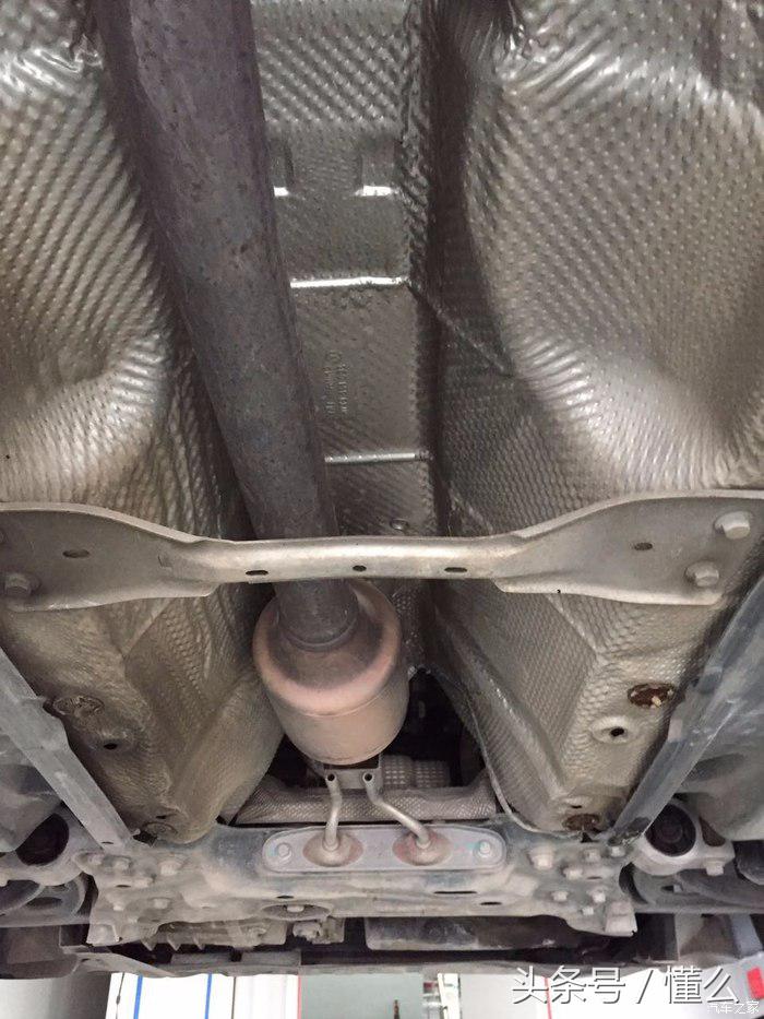 09年迈腾b62.0t什么变速箱,10年迈腾b61.8t新车售价多少