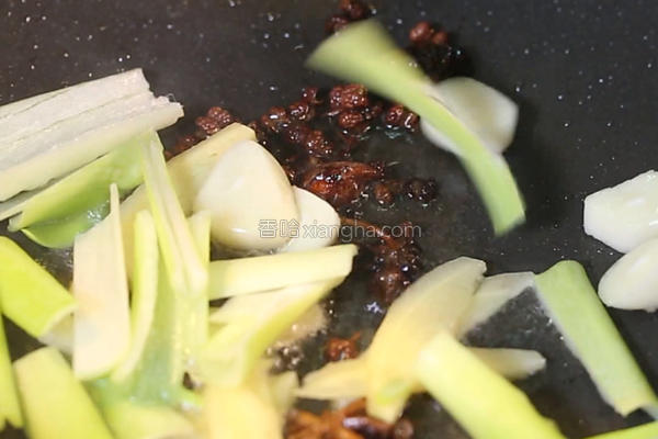 鱼肉怎么做才能不咸又好吃,鱼肉怎么做不腥又嫩